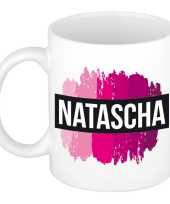 Naam cadeau mok beker natascha met roze verfstrepen 300 ml